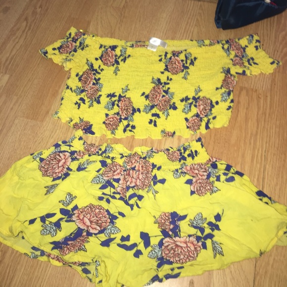 just the top - Picture 1 of 1